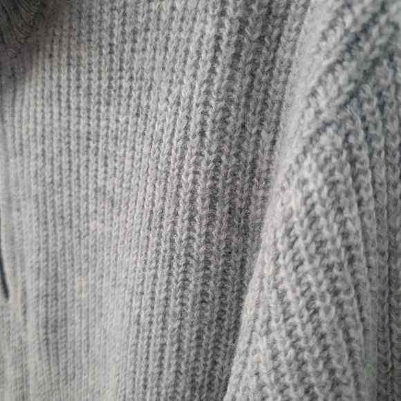 American Eagle Men's Gray Sweater - Picture 4 of 7